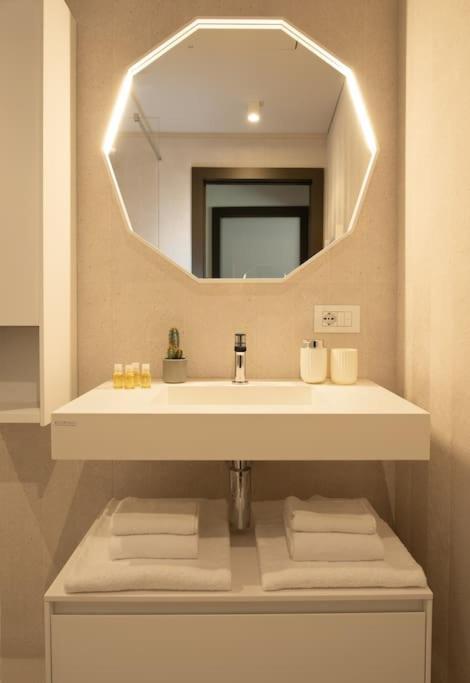 Cicerone Apartment Бергамо Екстериор снимка